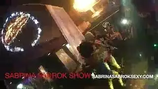 اخ يختصب اختك
